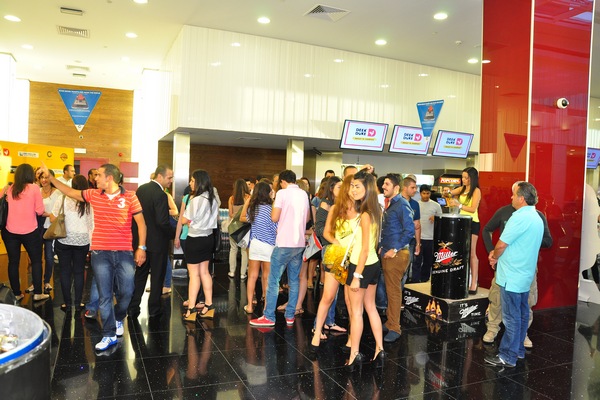 Deek Duke Premiere of The Hangover III